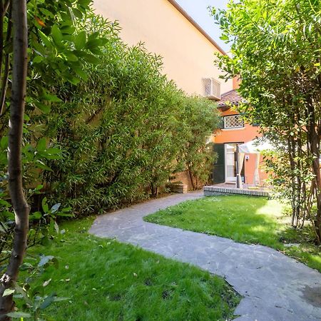 Isaia Garden -Private Garden Spa Bath Bolognarooms Болонья Экстерьер фото